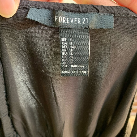 FOREVER 21 black Romper - Picture 3 of 3